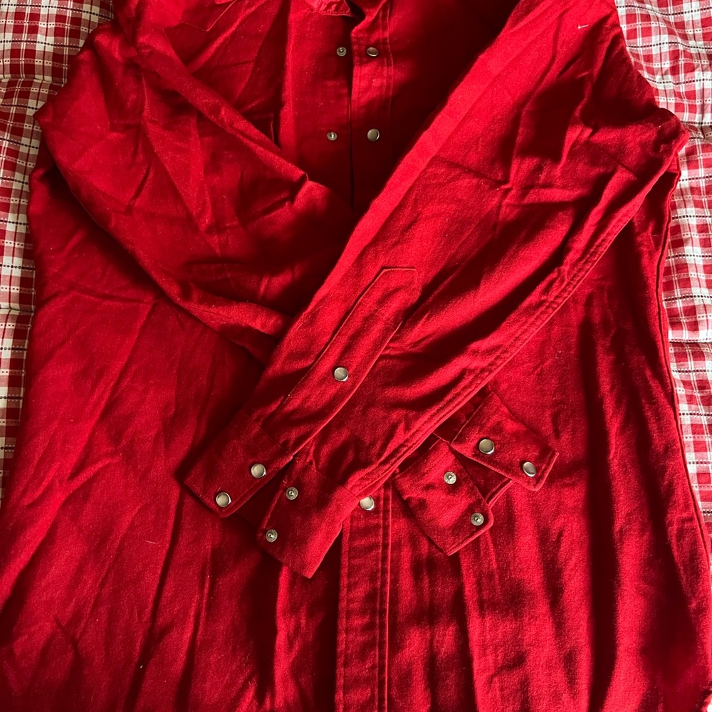 Vintage 100% wool Pendleton Shirt. Like New Condition
